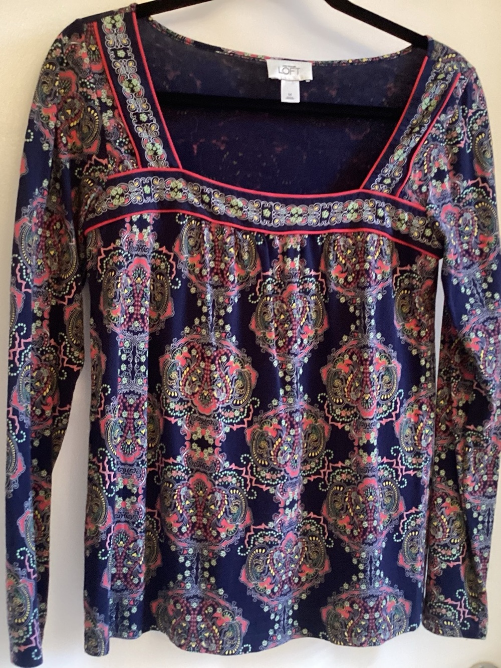 Ann Taylor Soft Cotton Paisley Top, Navy , size Medium fits like small